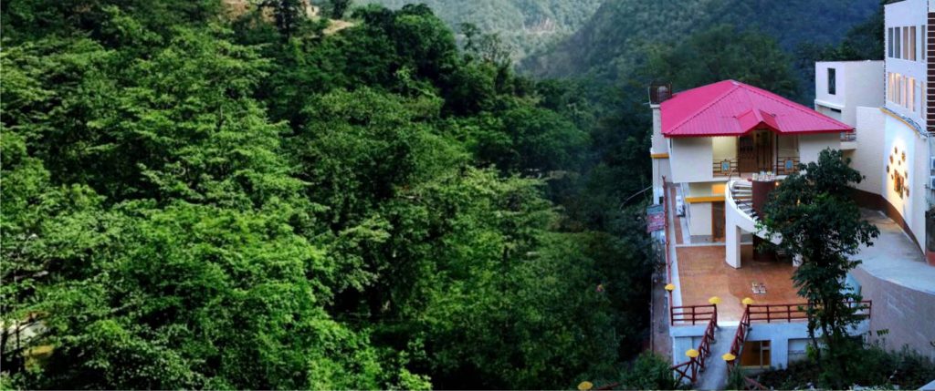 Veda5 Luxury Ayurveda Yoga Panchakarma Wellness Retreat in Himalayas Rishikesh India