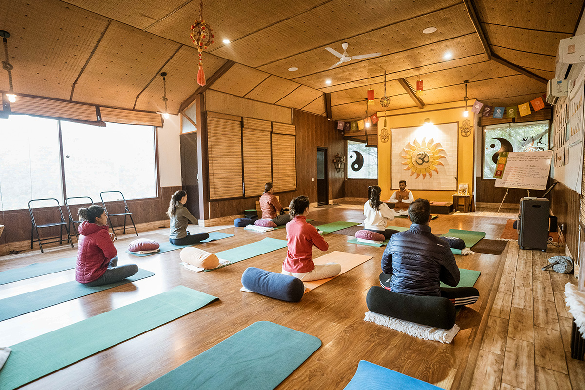 Best Yoga Meditation Spiritual Retreat in Rishikesh Himalayas India - Veda5