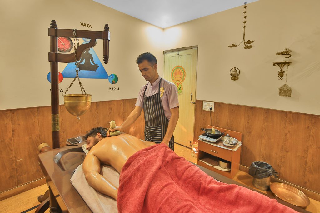 Top-Rated Ayurveda Panchakarma Clinic Retreat in Rishikesh Kerala Goa India - Veda5